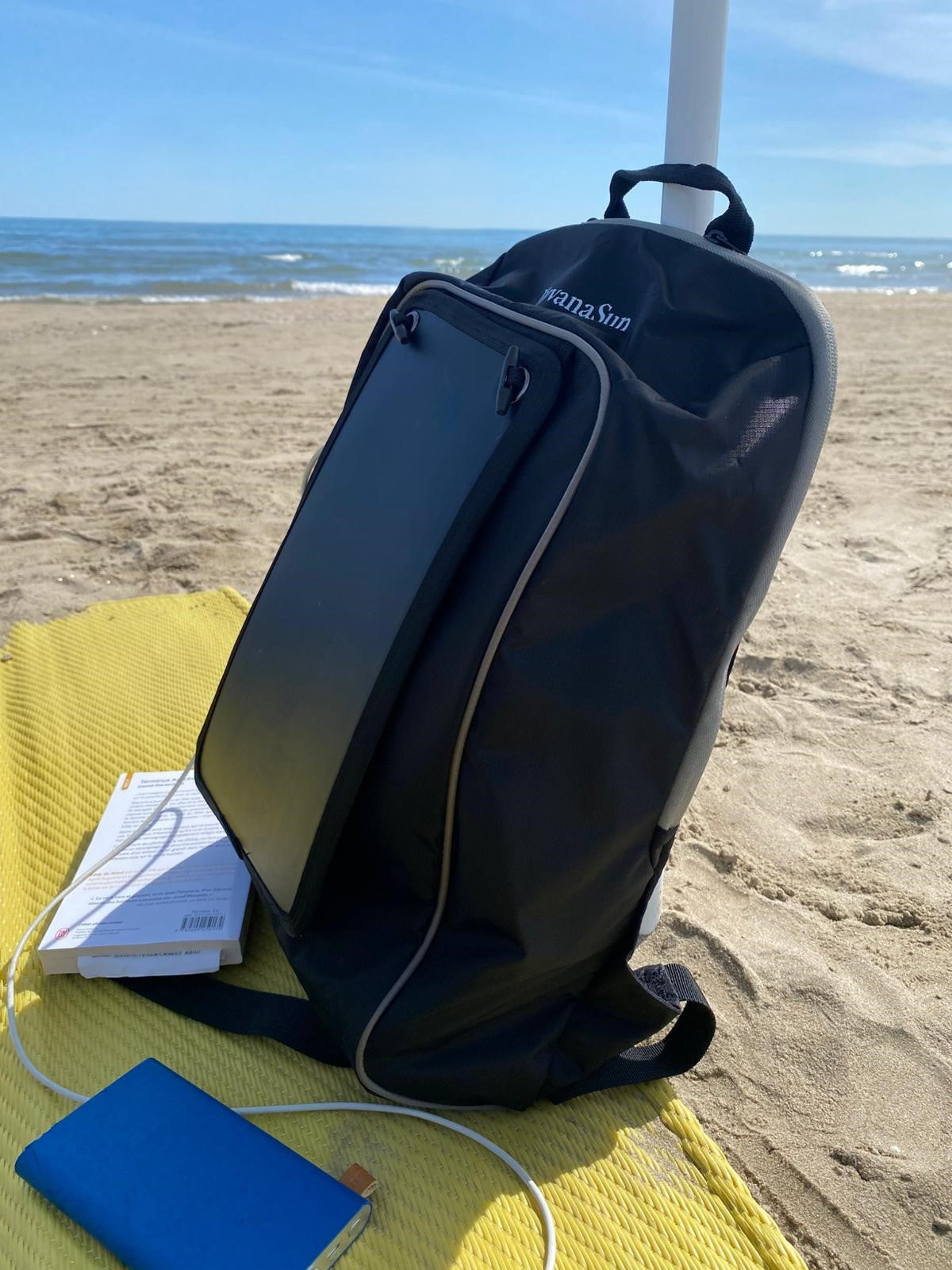 Sac à Dos Solaire KyvanaSun Héli - certifié GRS – Leger, éco-responsable pour quotidien, travail et outdoor.